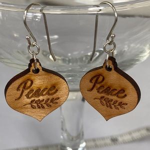 Wooden peace earrings 🦄